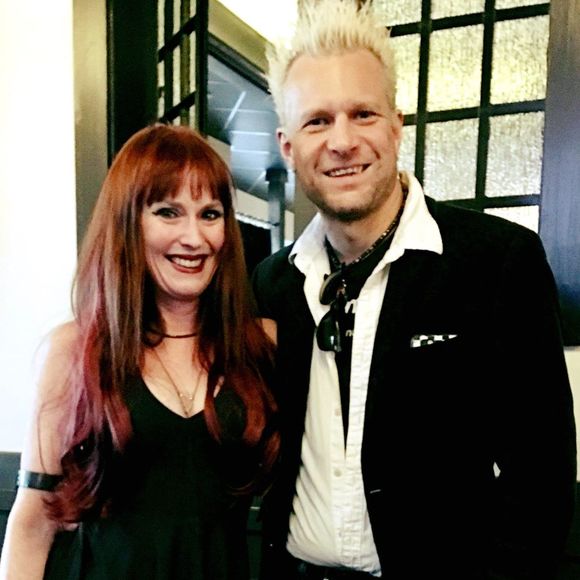 Meet your Posher, Jeannette - Picture 1 of 1